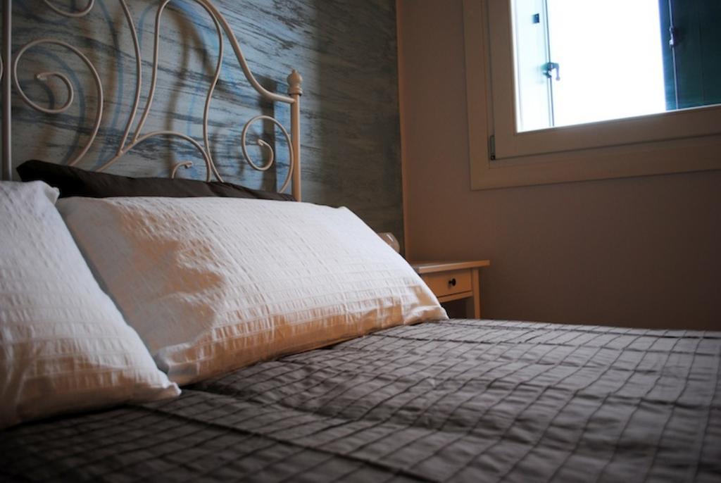 Bed And Breakfast Castello Villafranca di Verona Habitación foto